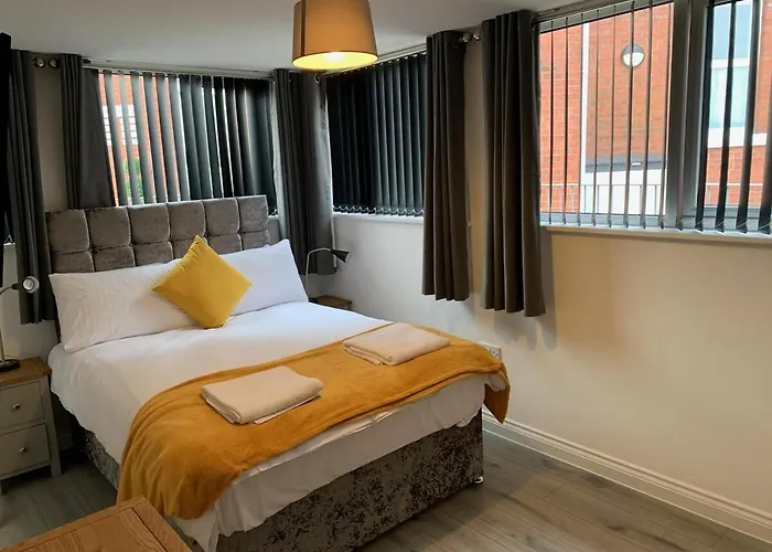 Waterloo 3 Bed Bungalow By The Station
